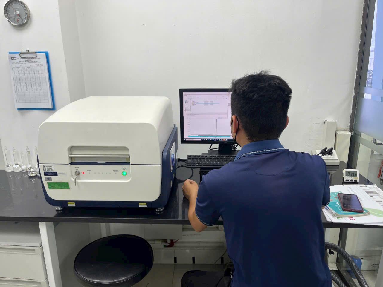 Máy Test RoHS Cho Nhà Máy Tàu Biển & Cơ Khí Nặng: Giải Pháp Tối Ưu 2