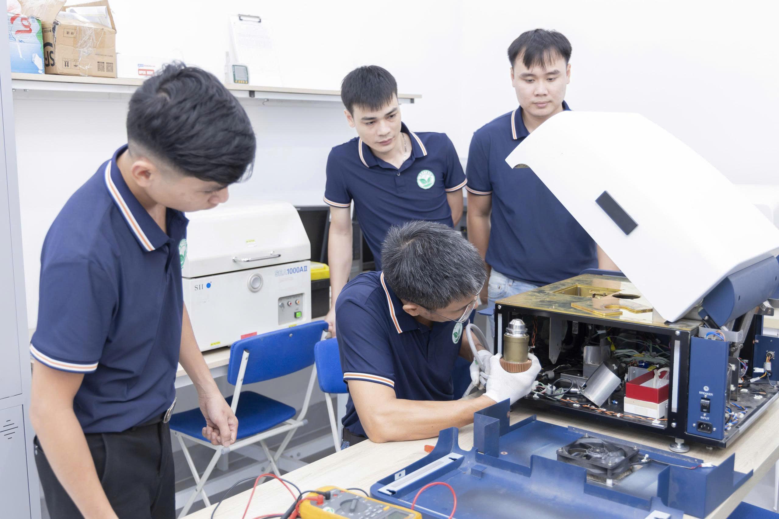  Giải mã quy trình sửa chữa máy XRF: Từ chẩn đoán đến thay linh kiện 2