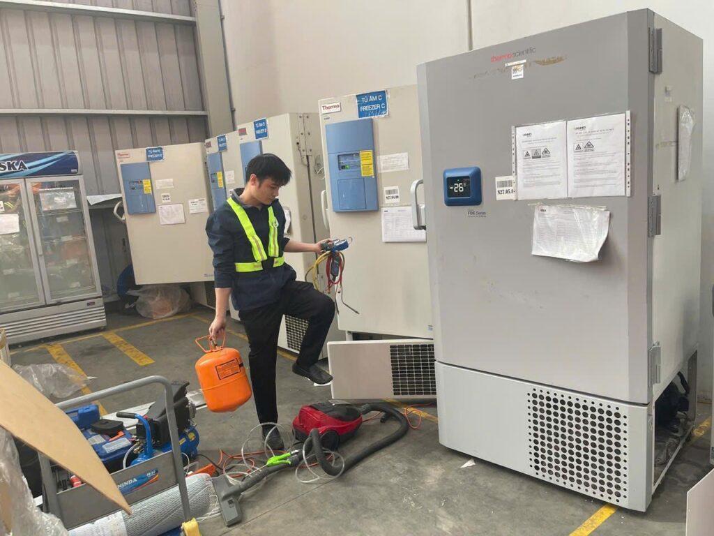  Bố trí kệ mẫu tủ nhiệt độ độ ẩm: Tối ưu hiệu quả đo lường 2